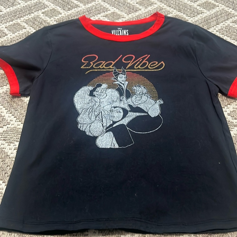 NWOT Disney Villians Medium “Bad Vibes” t shirt